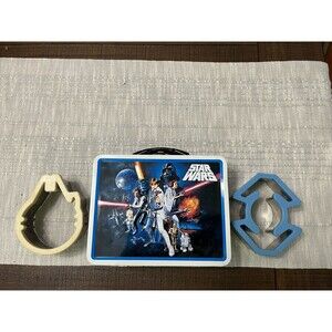 Star Wars Lucas Films Lunch Box 2008 Tin Box 7.75” With 2 Sandwich Cutters